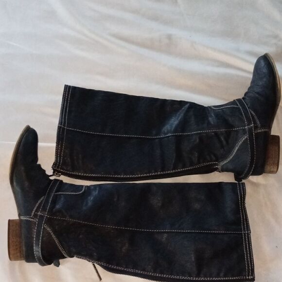 Ladies Designer Boots by BRECKELLE - Picture 1 of 16